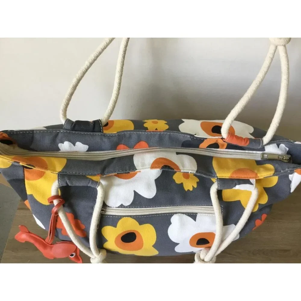 Farmhouse Is My Style "Summer Blooms" Gray Canvas Tote Bag w/Dachshund Bag Charm - Picture 10 of 10